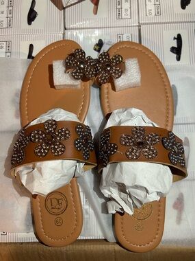Women's Brown Floral Crystal Slide Sandals